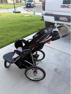 Jogger stroller