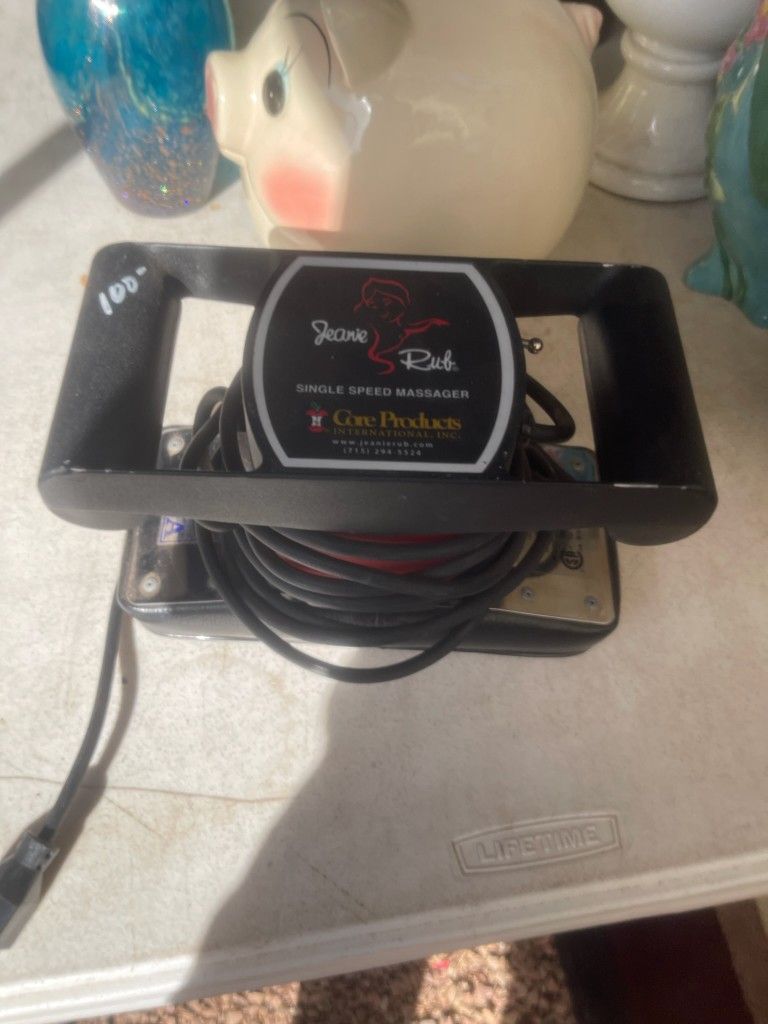 Jeanie Rub Single speed massager