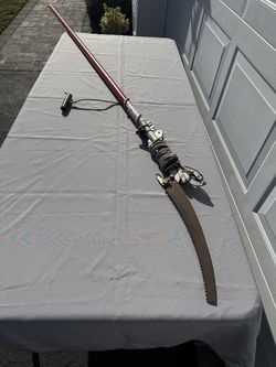 Fiskars Fiberglass Pole Pruner with Saw & Rope