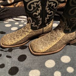 Python Boots 