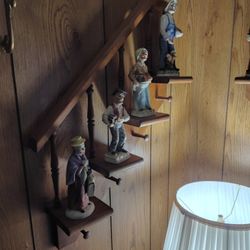 Figurines With Left And Right Stairs