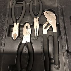 4 Piece Plier Tool Set In A Case