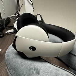 Alienware game ear phone
