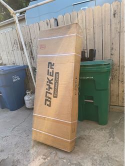 Soft truck bed cover for ‘24 Toyota Tacoma.