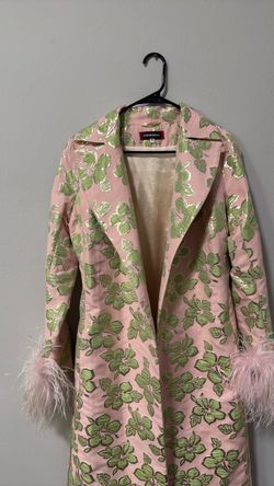 ANDREEVA Pink Floral Jacquard Blazer with Feather Cuffs – Size S