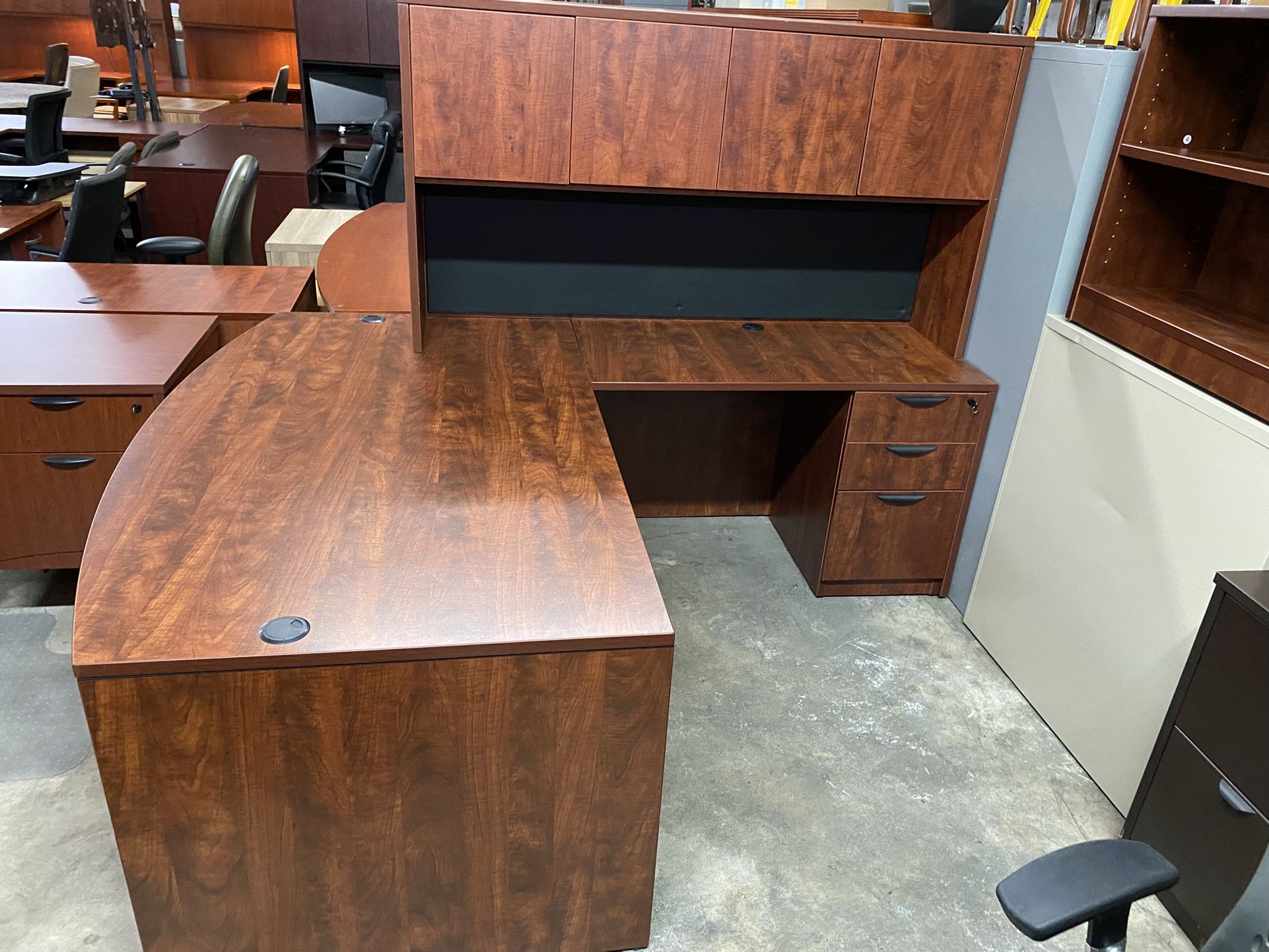 L Shaped Desk With Hutch