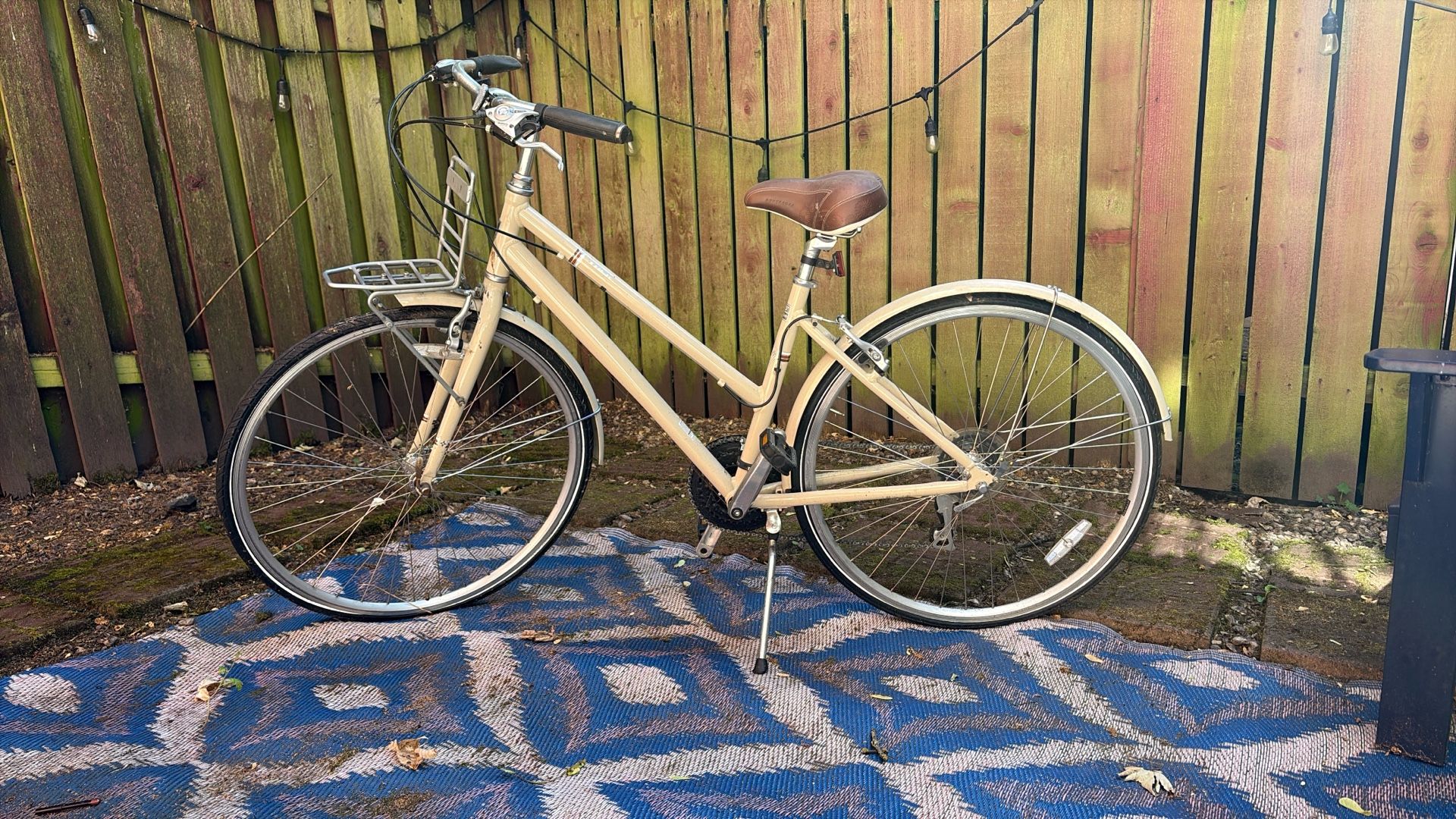 Women’s Trek Shimano Bike