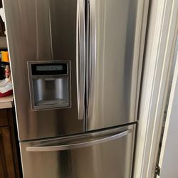 Refrigerator Kenmore 