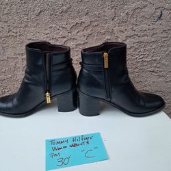 Hilfiger Boots Size 7M 