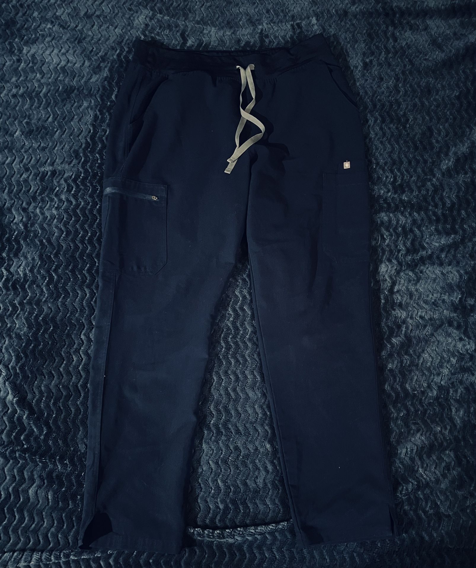 FIGS Men’s Cairo Cargo Scrub Pants Navy XL Drawstring