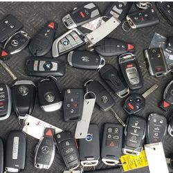 Porsche key Mercedes benz key fob Bmw key fob Toyota key fob Infiniti key fob Dodge key fob Audi key Bmw key Lexus key  Range Rover key  car key fobs