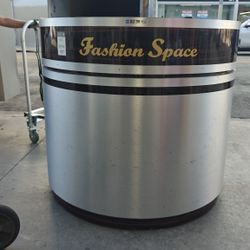 1-Person Curved Reception Desk- Silver