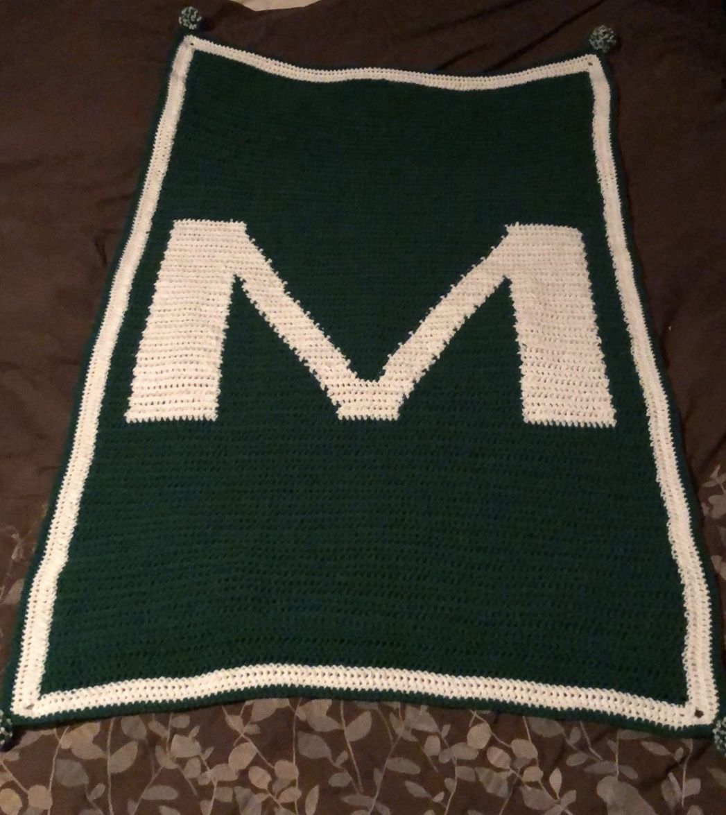Spartans crochet throw blanket