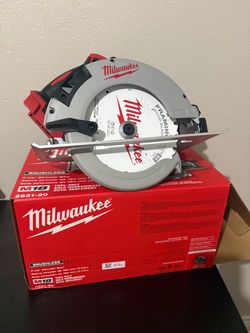 Milwaukee circular saw 7 1/4 inch brushless