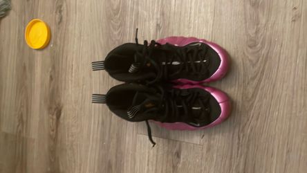 Pink nike phomes