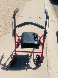 Drive medical 4-wheel rolling walker