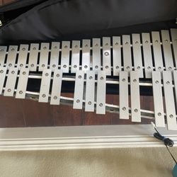 Pearl BellSet W/ mallets & drum pad