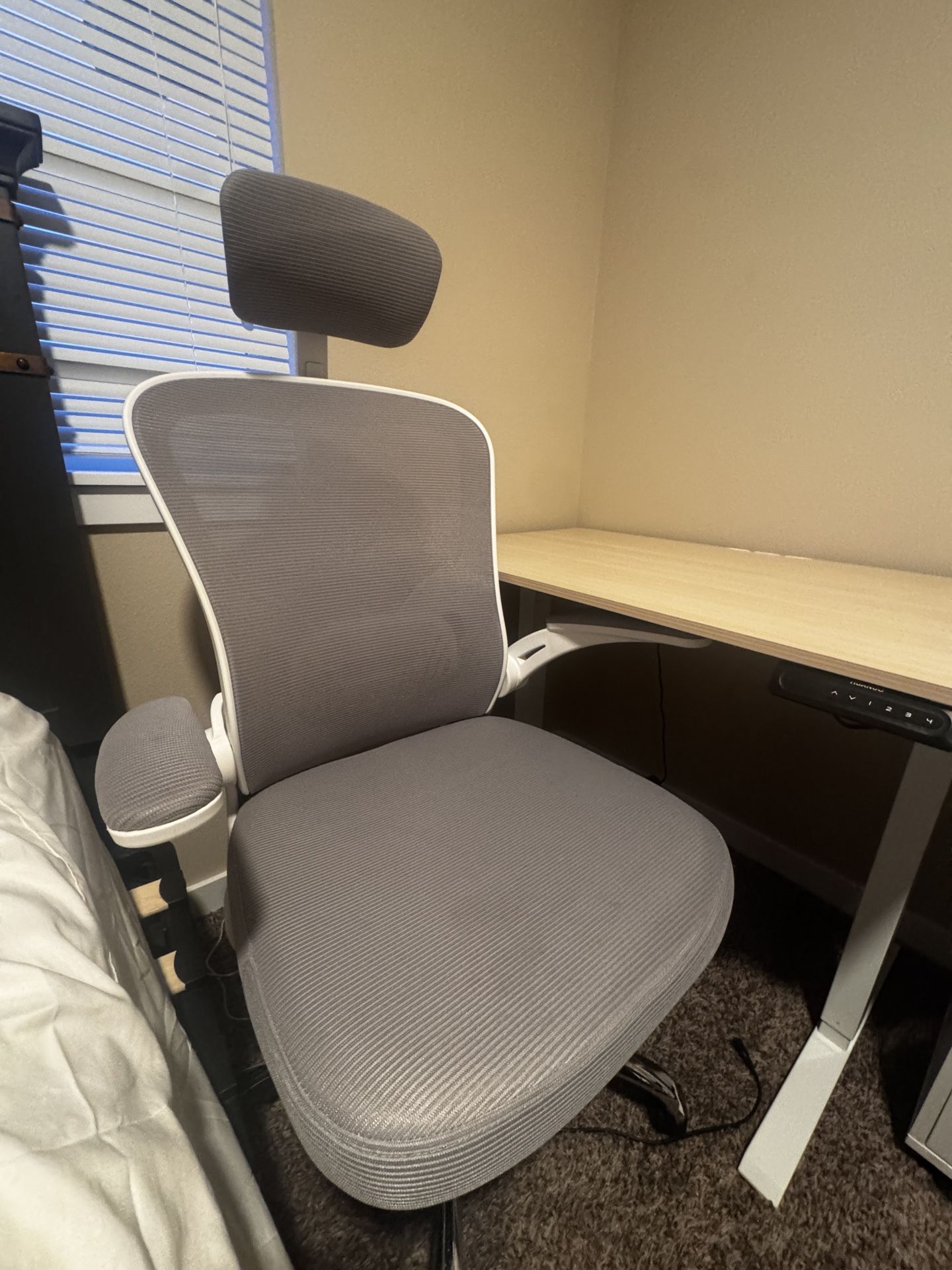 Desk chair