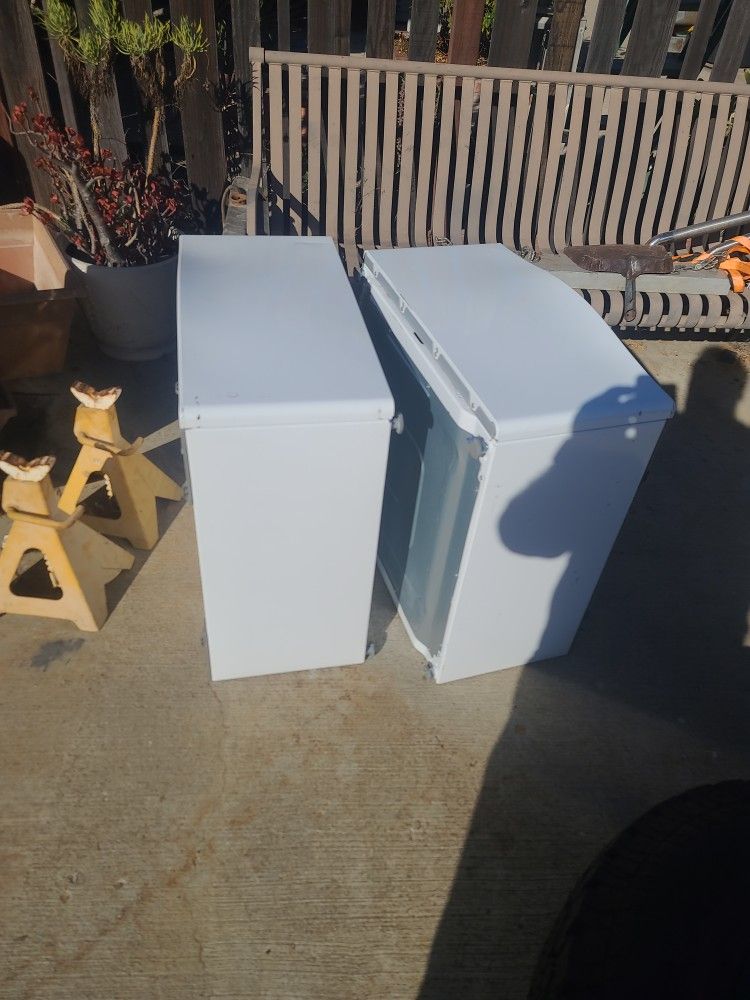 Washer And Dryer Pedestals