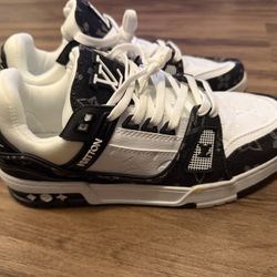 LV Trainer Sneakers Size 8 - NEW Never Worn - $85