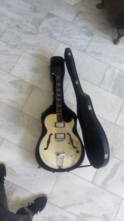Electric jazz guitar
