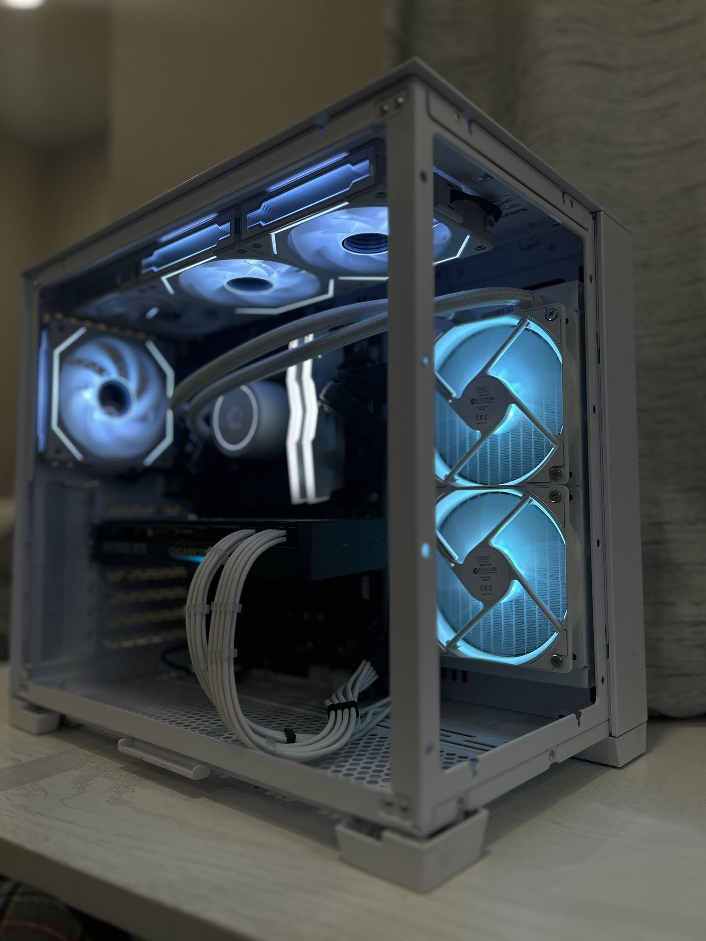 Gaming PC (Intel 12600k,  RTX 3070 8GB, 16 GB)