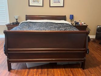 Bedroom set