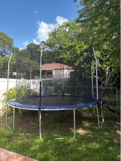 12 feet trampoline with ramp