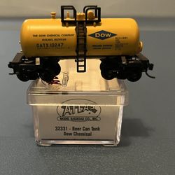 Atlas N Scale Beer Can Tank - Dow Chemical
