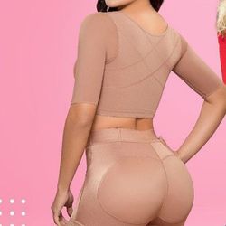 Fajas Colombianas Aún Buen Precio Y Pantalón  Colombiano  Talla 15 Disponible  Y Blusa Talla Mediana 
