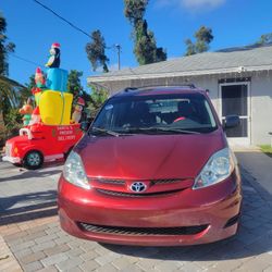 2008 Toyota Sienna