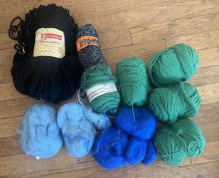 Wool -Yarn. Smoke And Pet-free