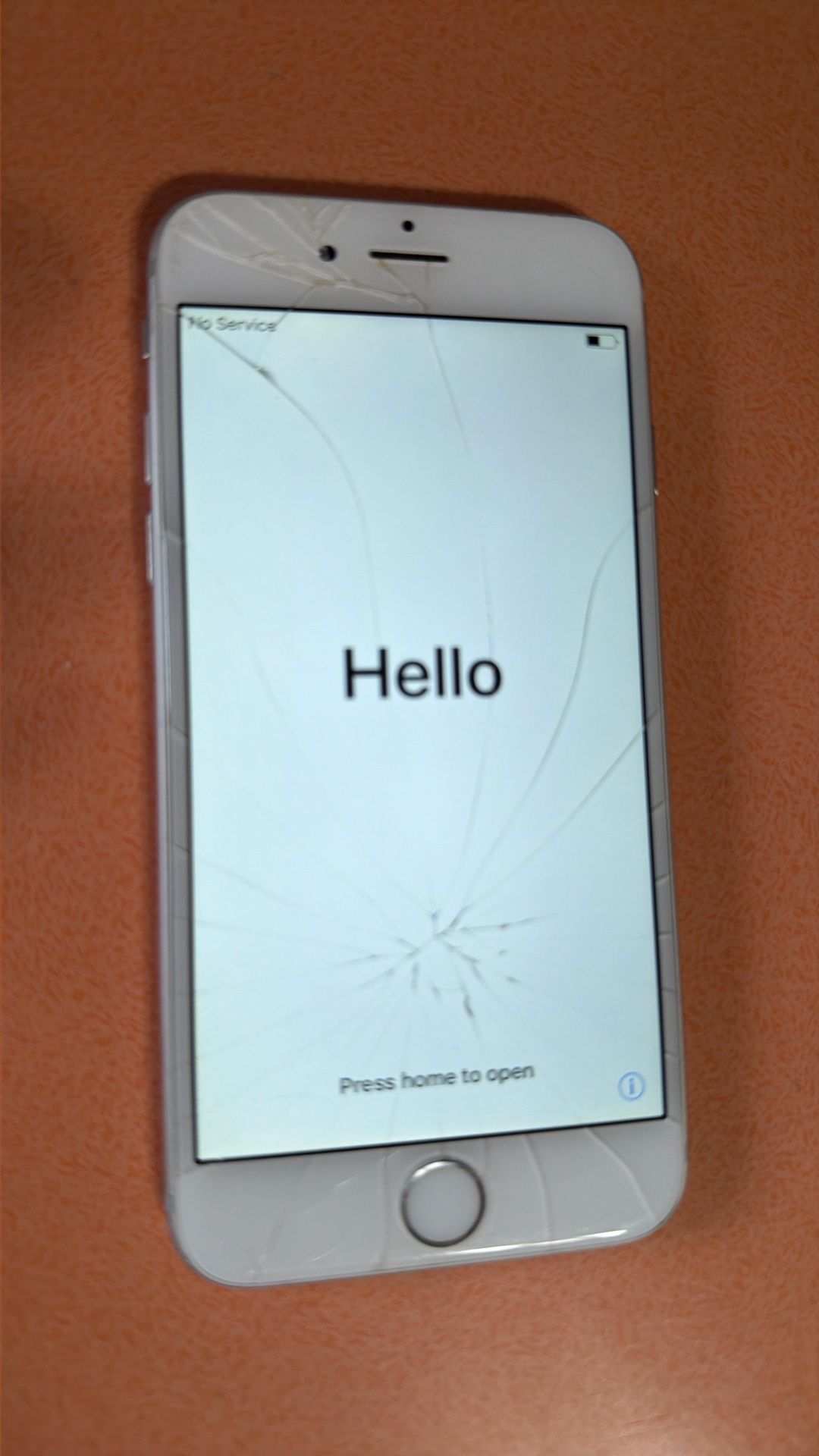 iPhone 6 (128GB, Space Gray) - UNLOCKED! WORKING LCD