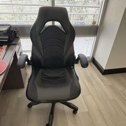 Rolling Chair Or Office Chair 
