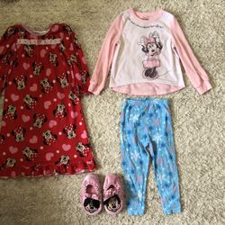 Girls Minnie Mouse pajamas & slippers