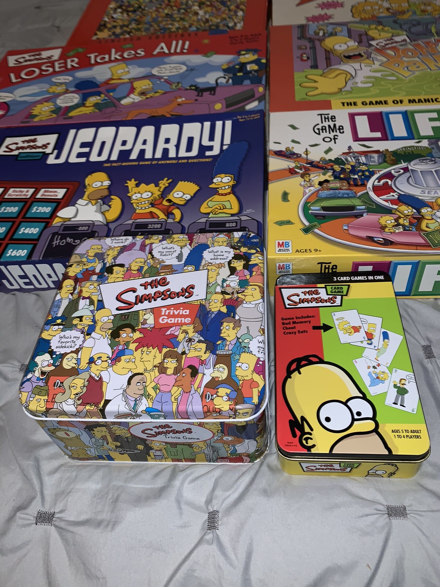 Lot of the Simpsons board and trivia games