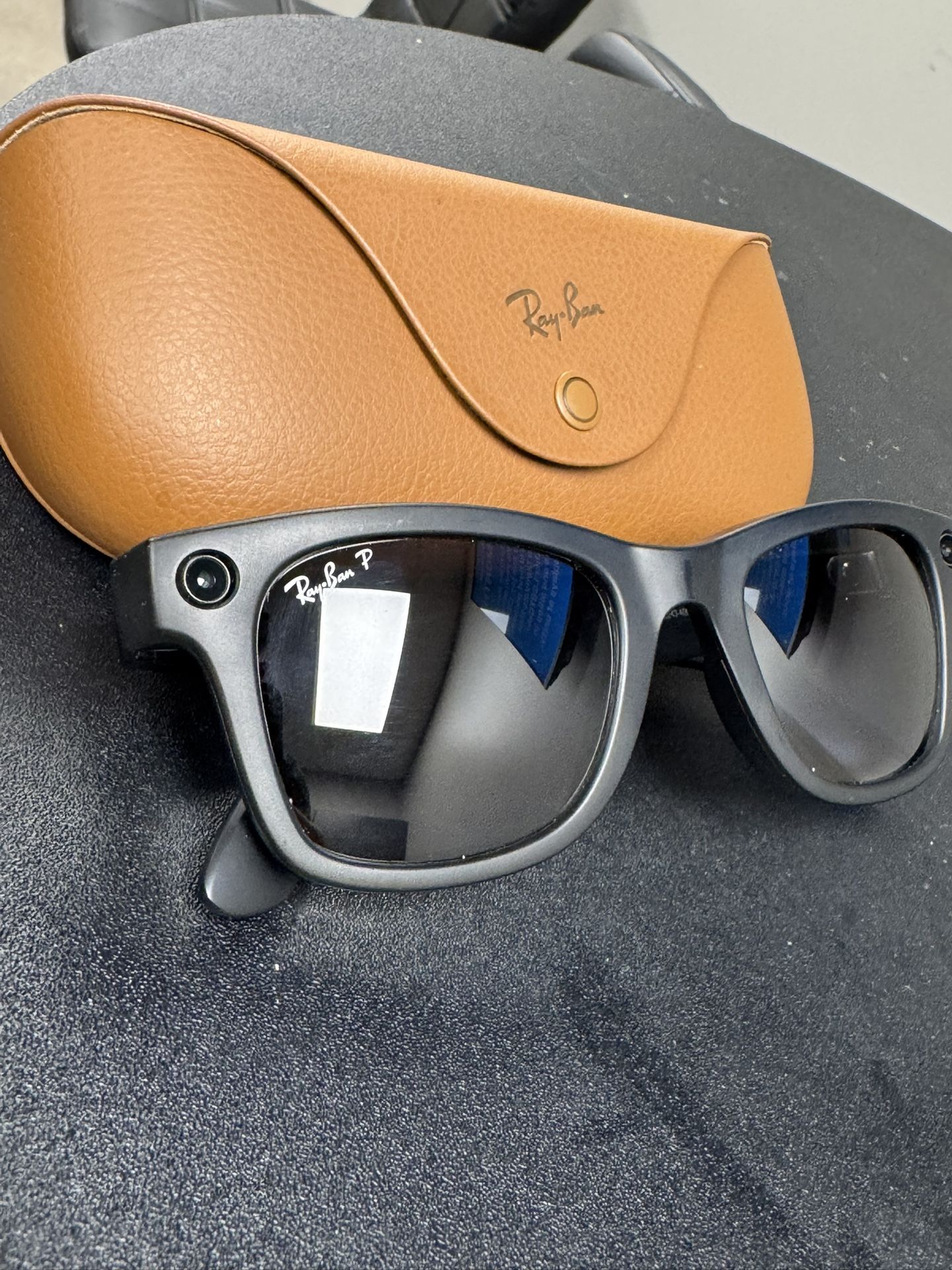 RAY BAN META GLASSES