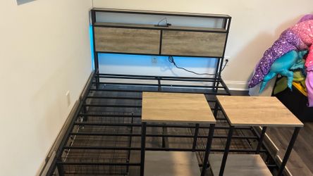 Queen platform bed with nightstands