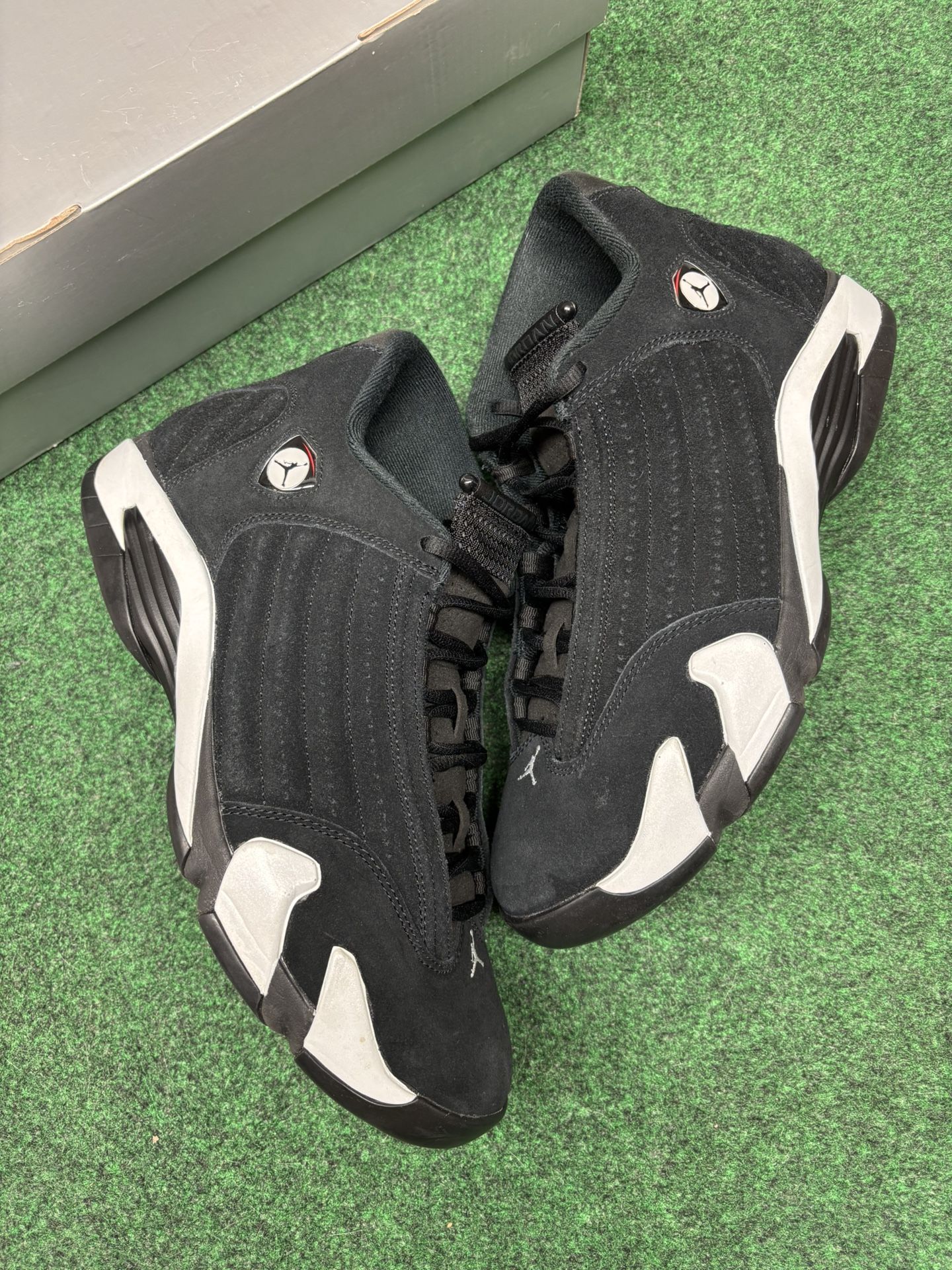 JORDAN 14 BLACK WHITE SIZE 11