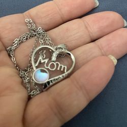 Mom Heart ❤️ Pendant Necklace 