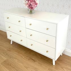 Brand New Staged Furniture-White 6-Drawer Dresser 