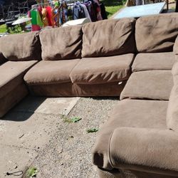 Big Huge Sectional For 170 At Yard Sale At 1432 S Ellis 