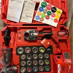 Milwaukee 2679-22 M18 Force Logic 600 MCM /
750MCM/ CU/AL Jaws & Dies Kit
