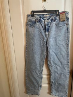 New Levi’s women’s size 32 low pro jeans