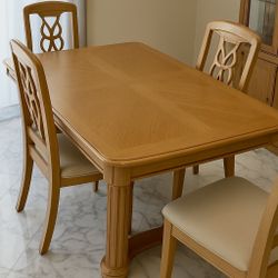 Dining room table and hutch 