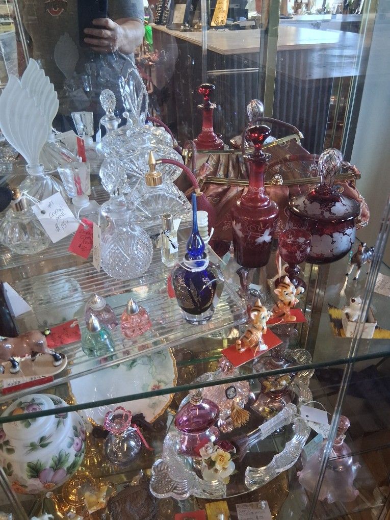 Fenton, Vintage, Glassware, Antiques, Furniture, Dressers, 