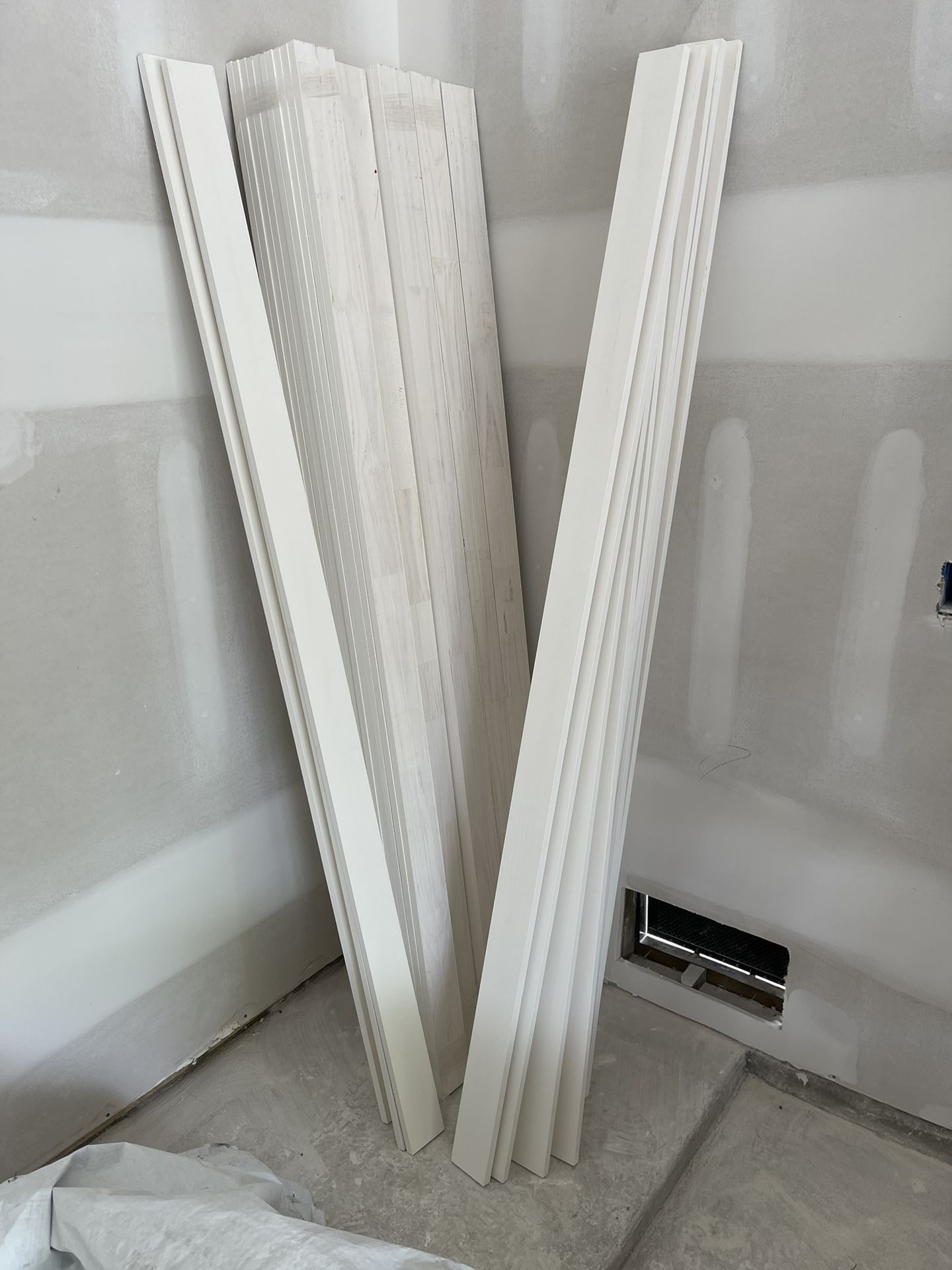 1x4 Primed Pine