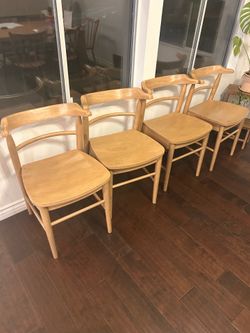 Dining chair