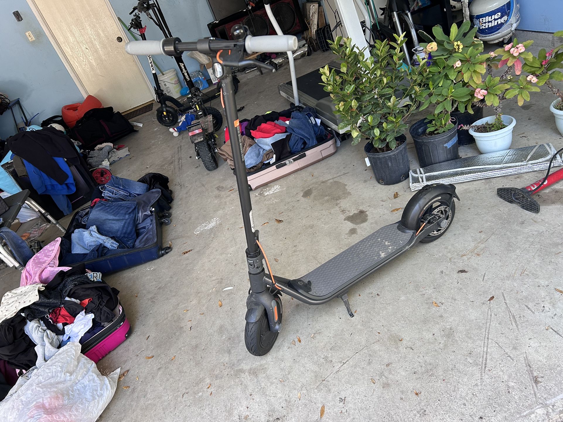 Ninebot Scooter 