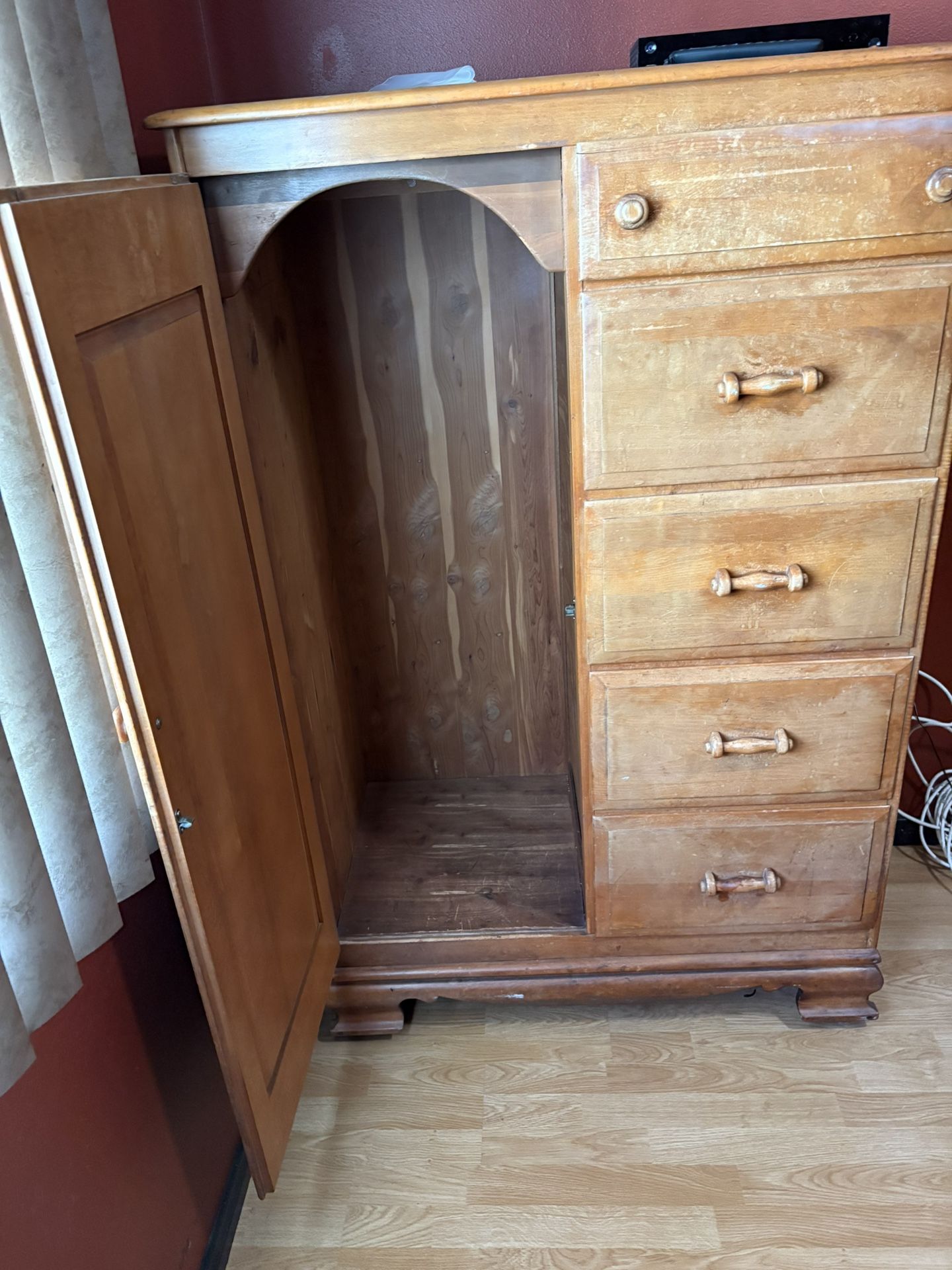 Armoire Dresser